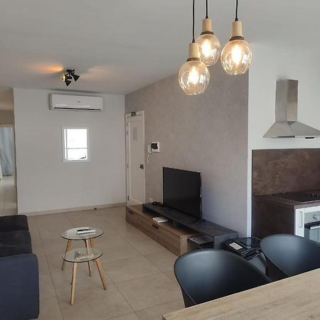 Gzira, 2 Bedroom Apartment Esterno foto